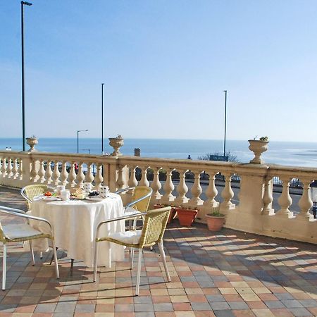 The Grand Terrace Saltburn-by-the-Sea Exterior foto